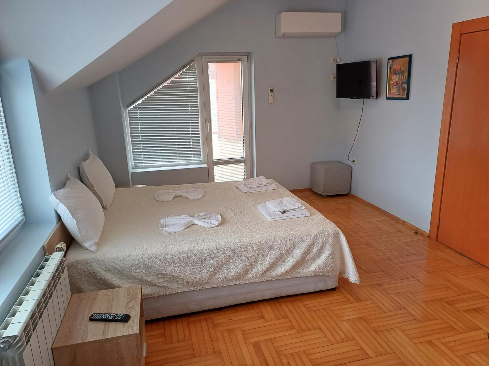 Guest Rooms DEVA Burgas Extérieur photo