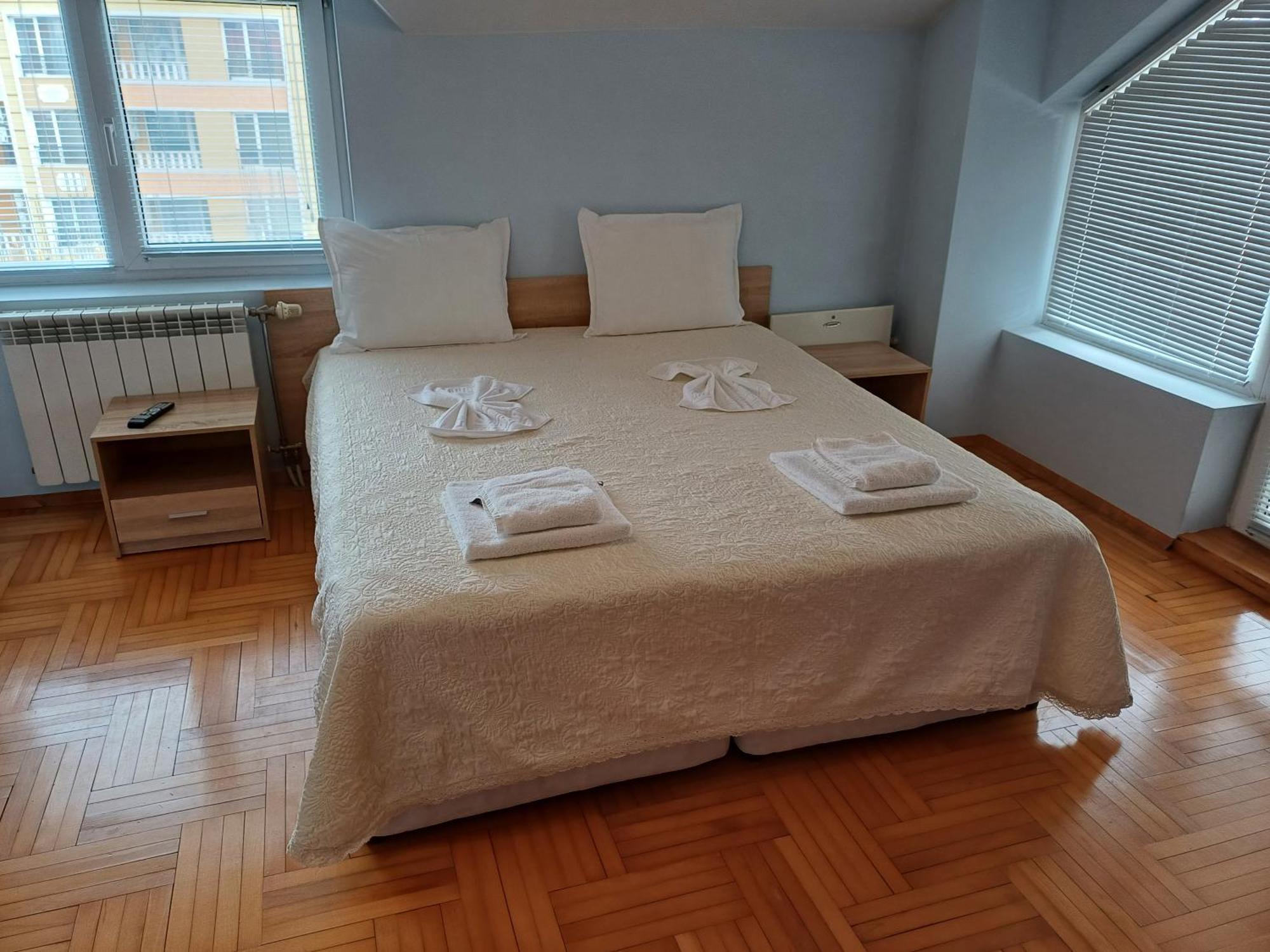 Guest Rooms DEVA Burgas Extérieur photo