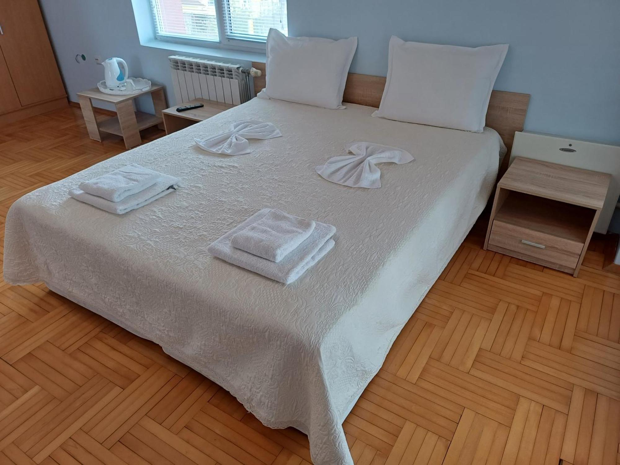 Guest Rooms DEVA Burgas Extérieur photo