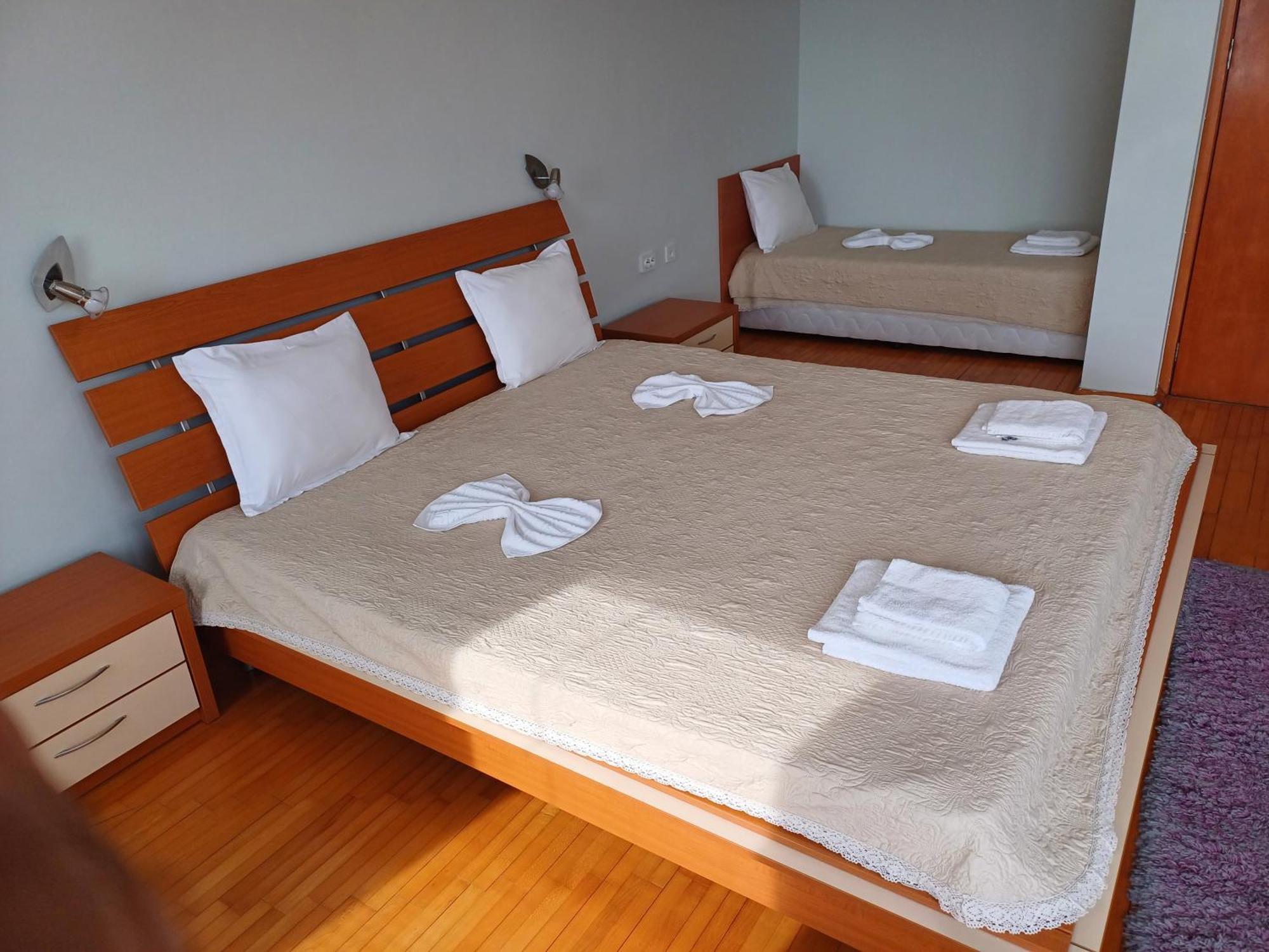 Guest Rooms DEVA Burgas Extérieur photo