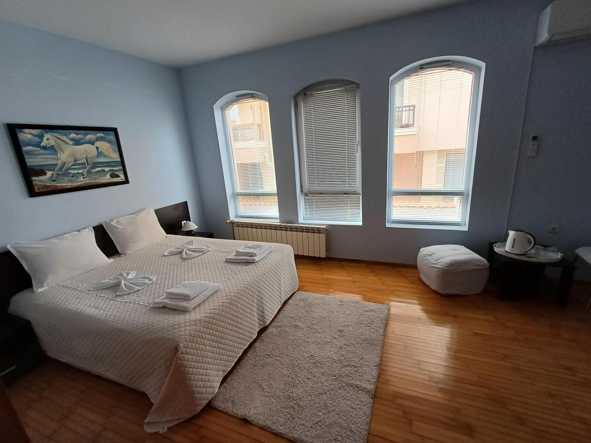 Guest Rooms DEVA Burgas Extérieur photo